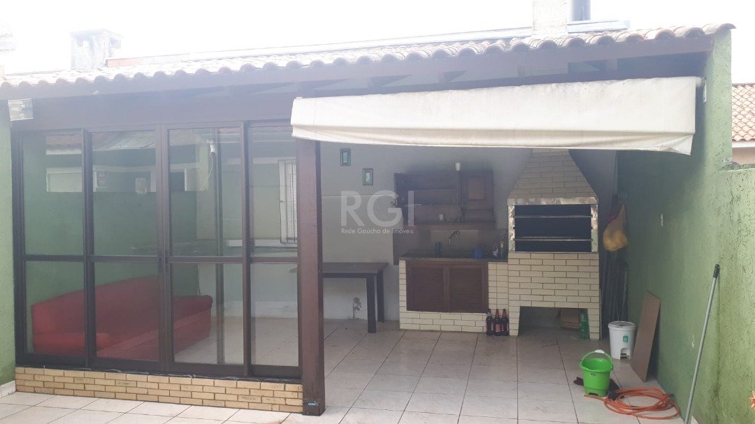 Casa à venda com 2 quartos, 45m² - Foto 12