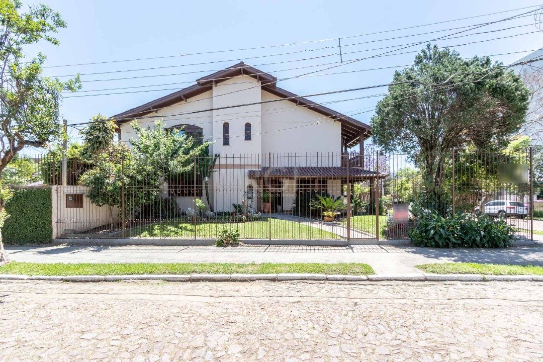 Casa à venda com 4 quartos, 350m² - Foto 3