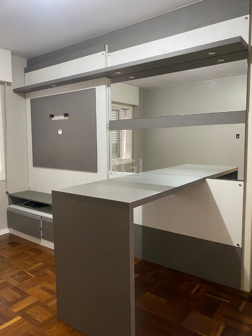 Apartamento à venda com 1 quarto, 45m² - Foto 1