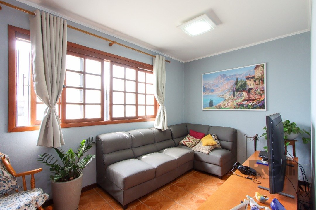 Casa à venda com 3 quartos, 220m² - Foto 4