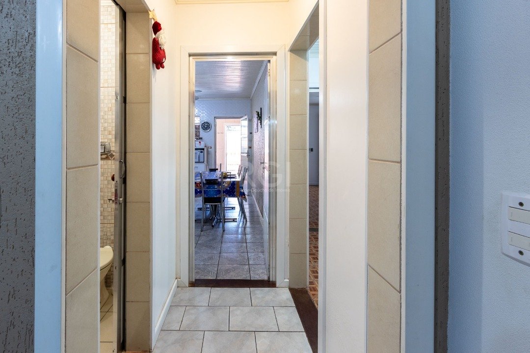 Casa à venda com 5 quartos, 250m² - Foto 10