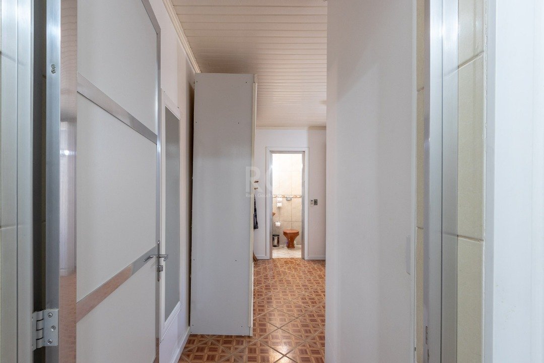 Casa à venda com 5 quartos, 250m² - Foto 19