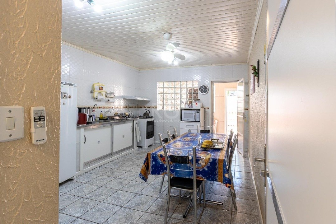 Casa à venda com 5 quartos, 250m² - Foto 23