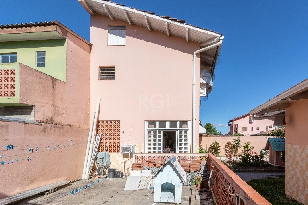 Casa à venda com 5 quartos, 250m² - Foto 32