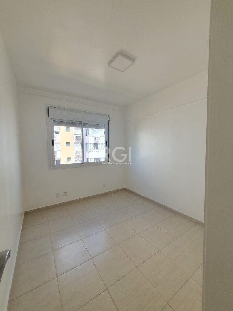 Apartamento à venda com 3 quartos, 86m² - Foto 13