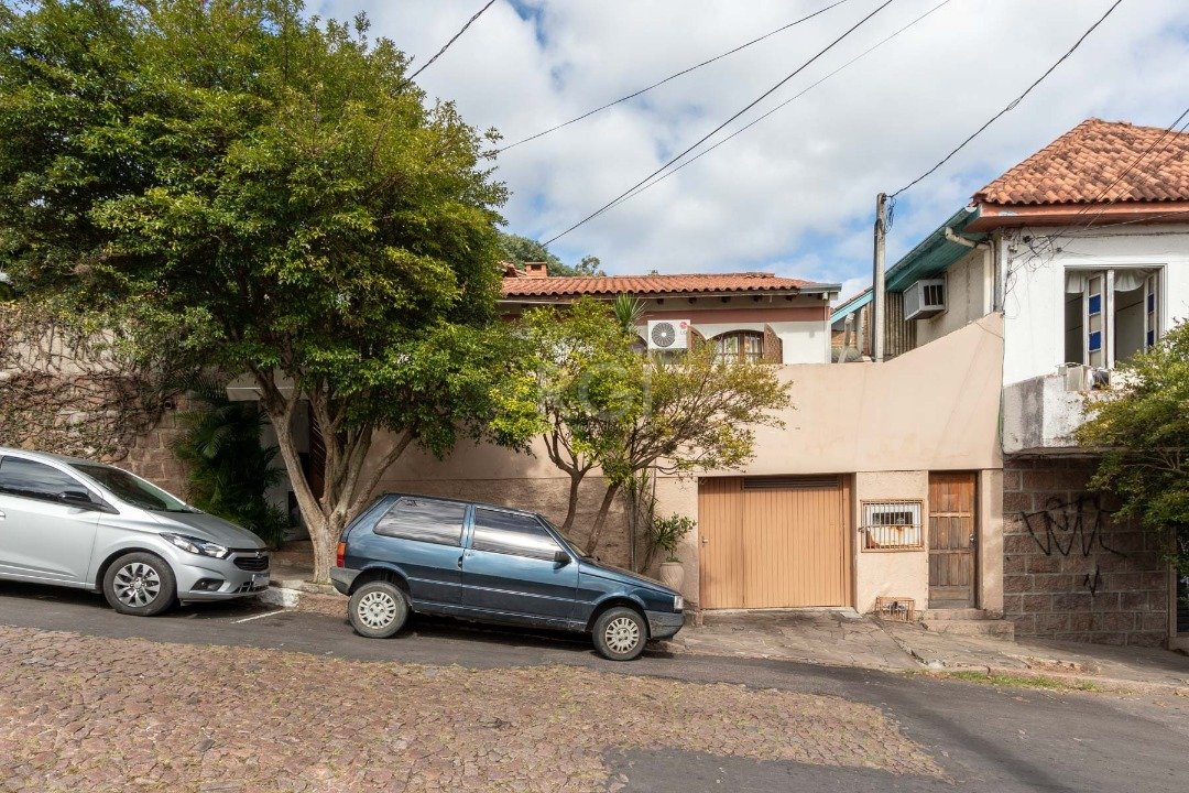 Casa com 373m², 2 dormitórios no bairro Vila Conceição em Porto Alegre para Comprar