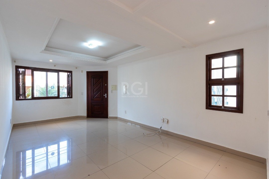 Casa à venda com 3 quartos, 184m² - Foto 7