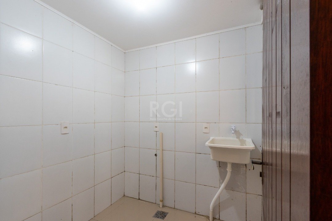 Casa à venda com 3 quartos, 184m² - Foto 14