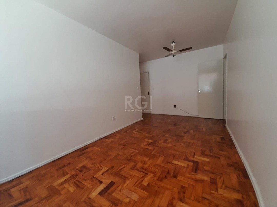 Apartamento à venda com 2 quartos, 63m² - Foto 4