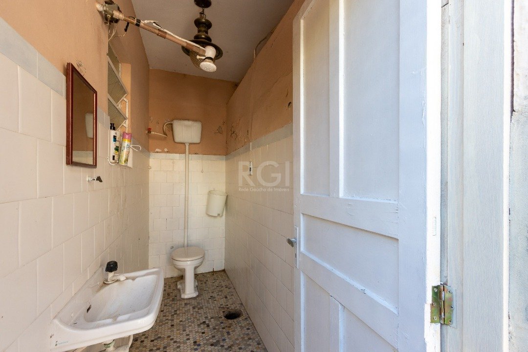 Casa à venda com 3 quartos, 200m² - Foto 30