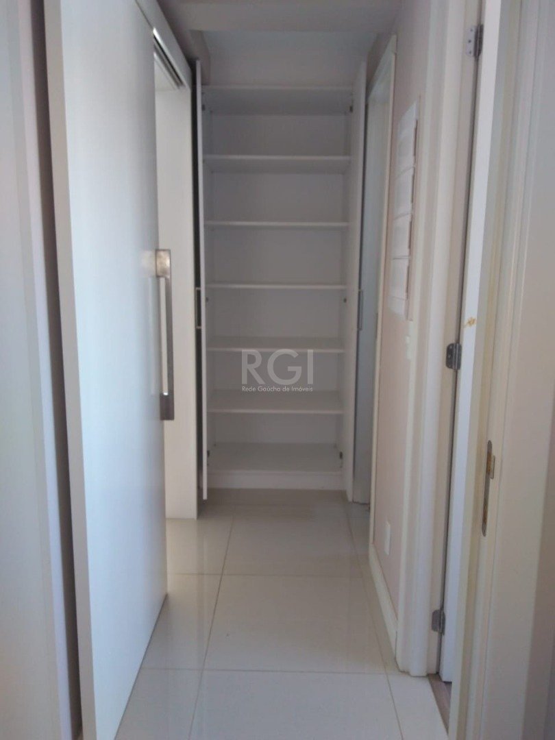 Apartamento à venda com 2 quartos, 83m² - Foto 11