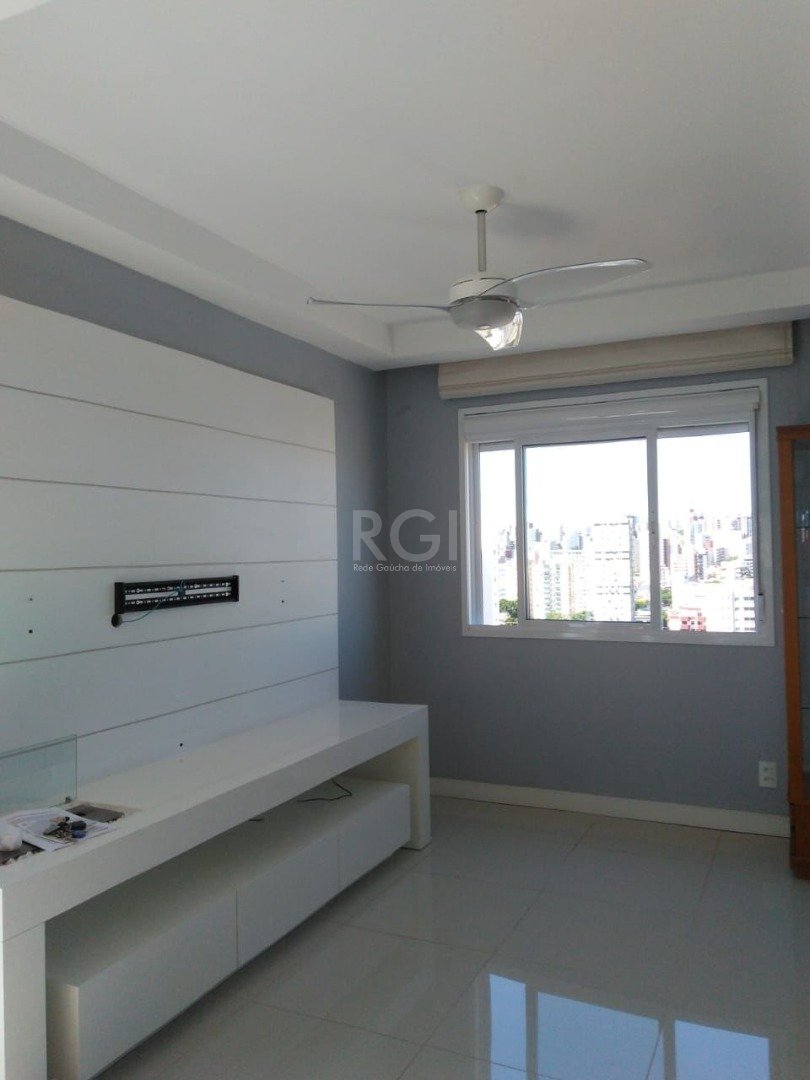 Apartamento à venda com 2 quartos, 83m² - Foto 3