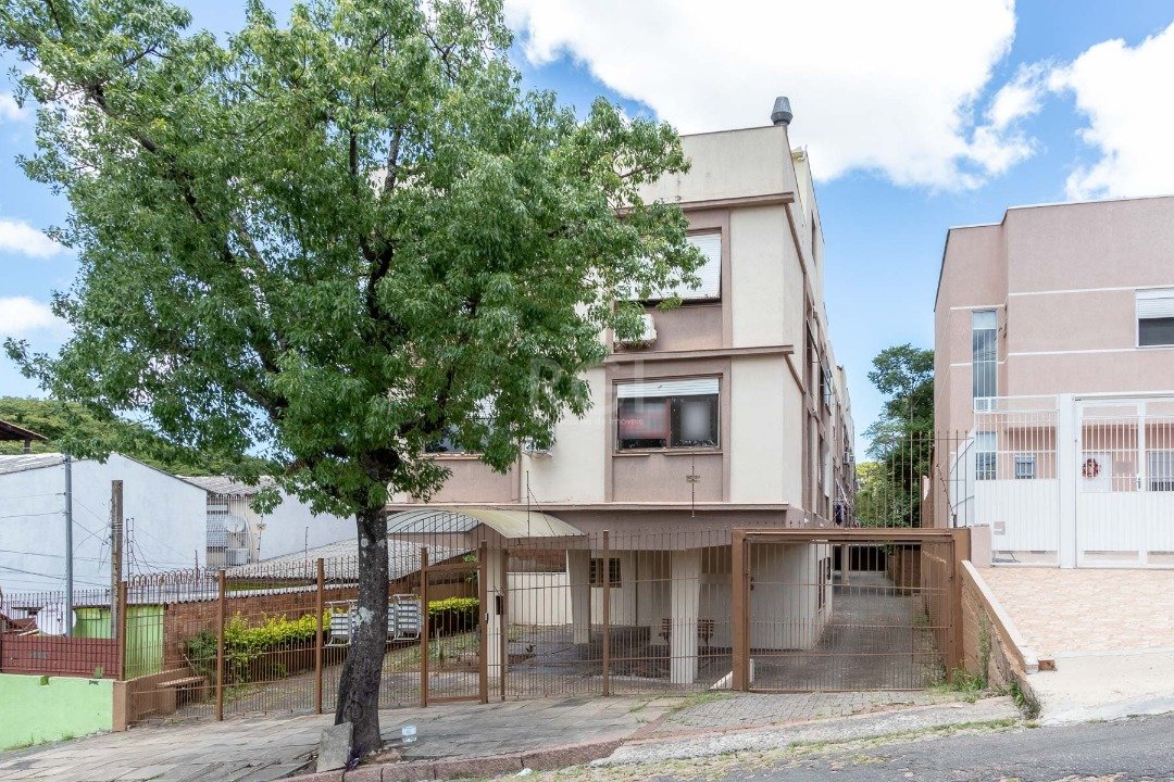 Apartamento à venda com 2 quartos, 58m², Rua Erechim no bairro Nonoai em Porto Alegre