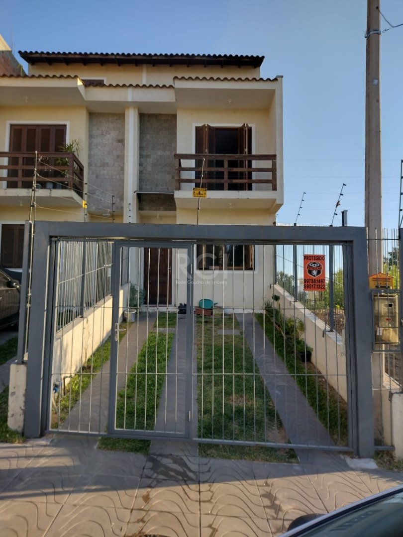 Casa à venda com 3 quartos, 124m² - Foto 1