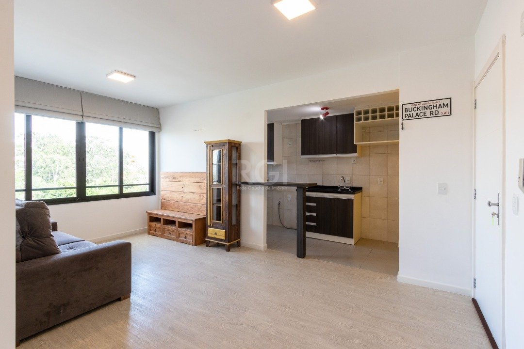 Apartamento à venda com 2 quartos, 58m² - Foto 1