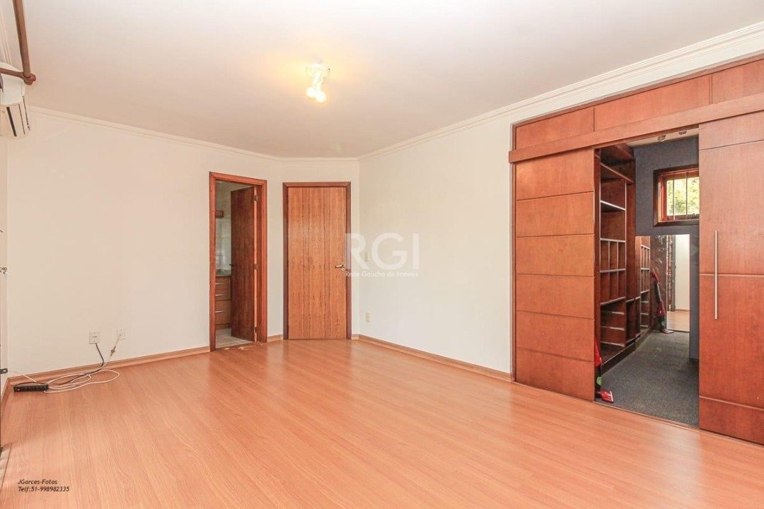 Casa à venda com 3 quartos, 240m² - Foto 12