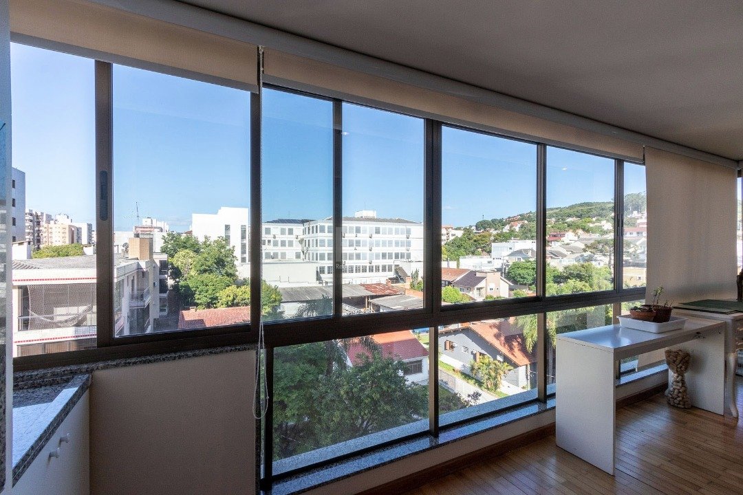 Apartamento à venda com 3 quartos, 136m² - Foto 11