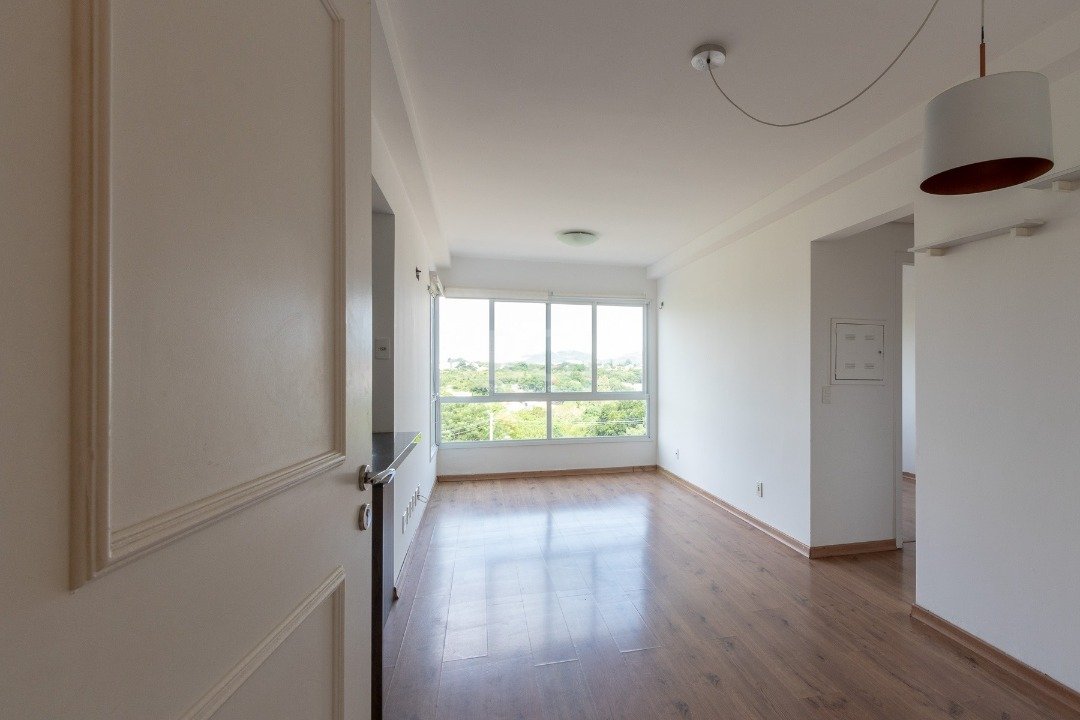 Apartamento à venda com 2 quartos, 71m² - Foto 2