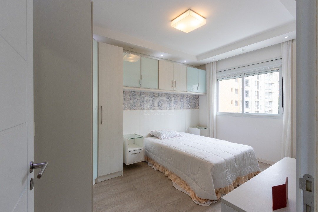 Apartamento à venda com 3 quartos, 97m² - Foto 27