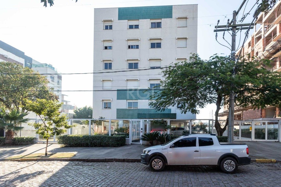 Apartamento à venda com 3 quartos, 97m² - Foto 1