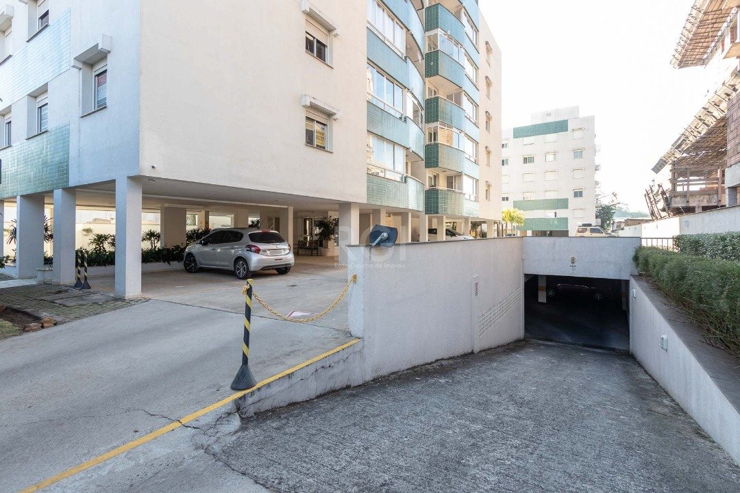 Apartamento à venda com 3 quartos, 97m² - Foto 3