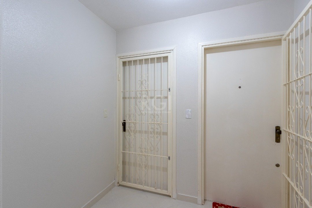 Apartamento à venda com 2 quartos, 90m² - Foto 2