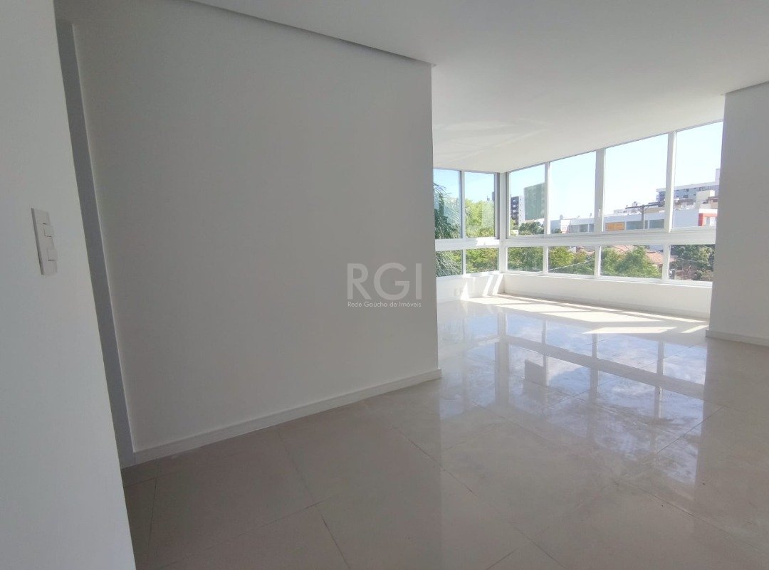 Apartamento à venda com 3 quartos, 84m² - Foto 2