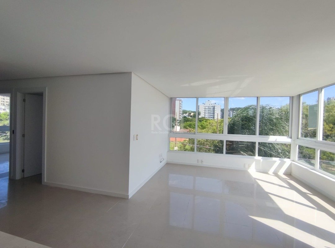 Apartamento à venda com 3 quartos, 84m² - Foto 1