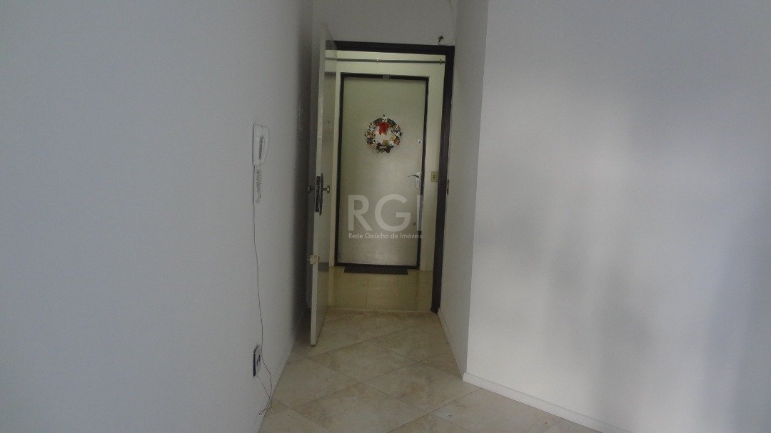 Apartamento à venda com 2 quartos, 64m² - Foto 11