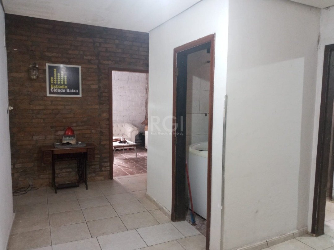 Casa à venda com 3 quartos, 117m² - Foto 4