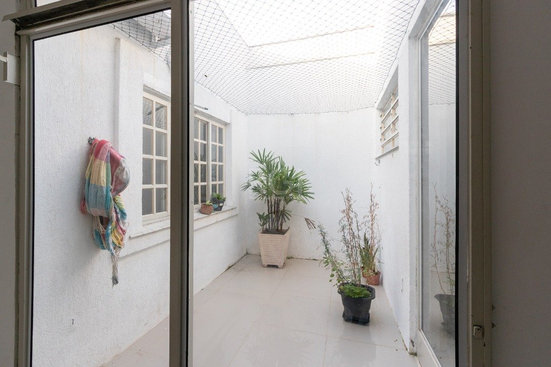 Casa à venda com 3 quartos, 230m² - Foto 13