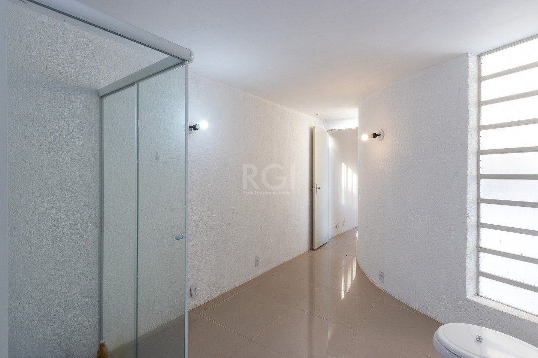 Casa à venda com 3 quartos, 230m² - Foto 22