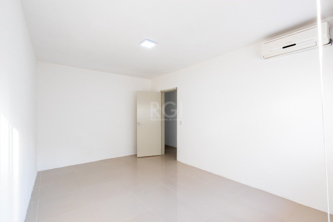 Casa à venda com 3 quartos, 230m² - Foto 23