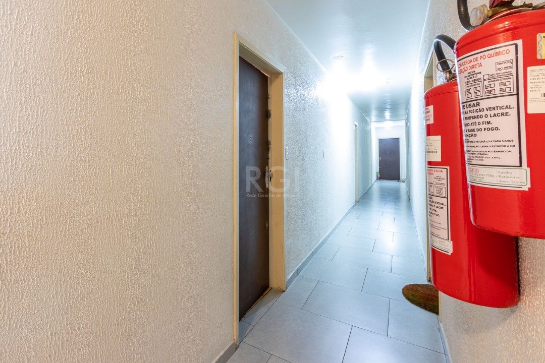 Apartamento à venda com 1 quarto, 60m² - Foto 4