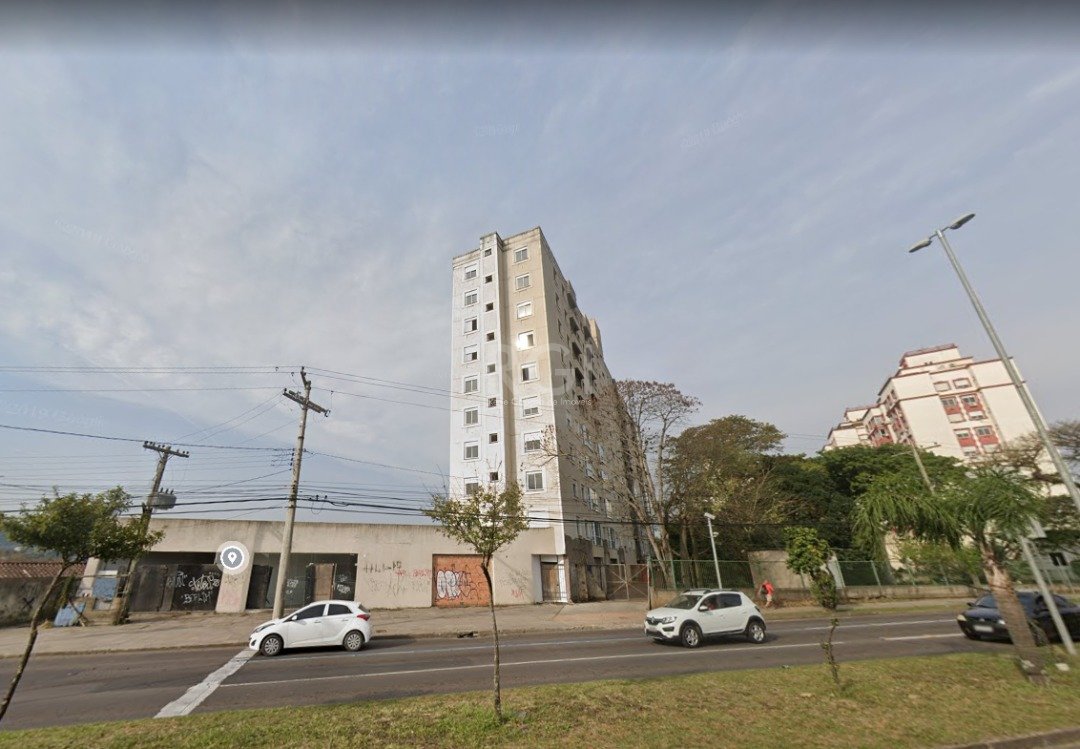 Apartamento com 53m², 3 dormitórios, 1 suíte, 2 vagas no bairro Cavalhada em Porto Alegre para Comprar