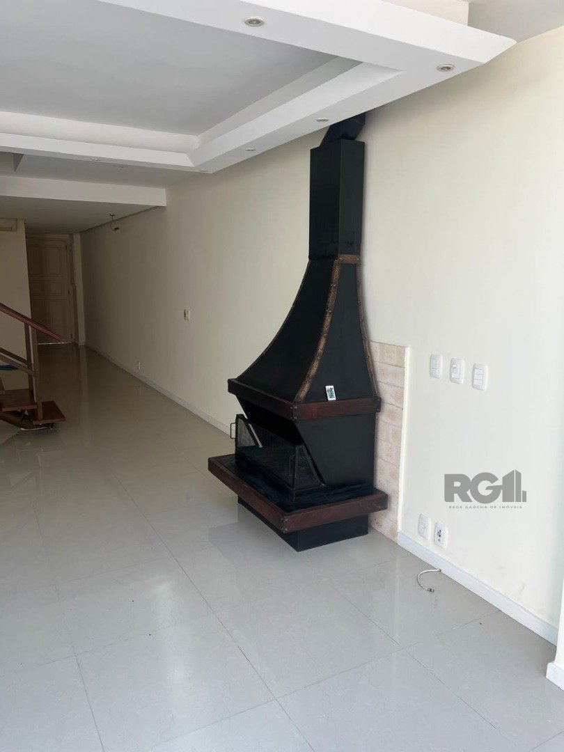 Casa de Condomínio para alugar com 4 quartos, 302m² - Foto 6