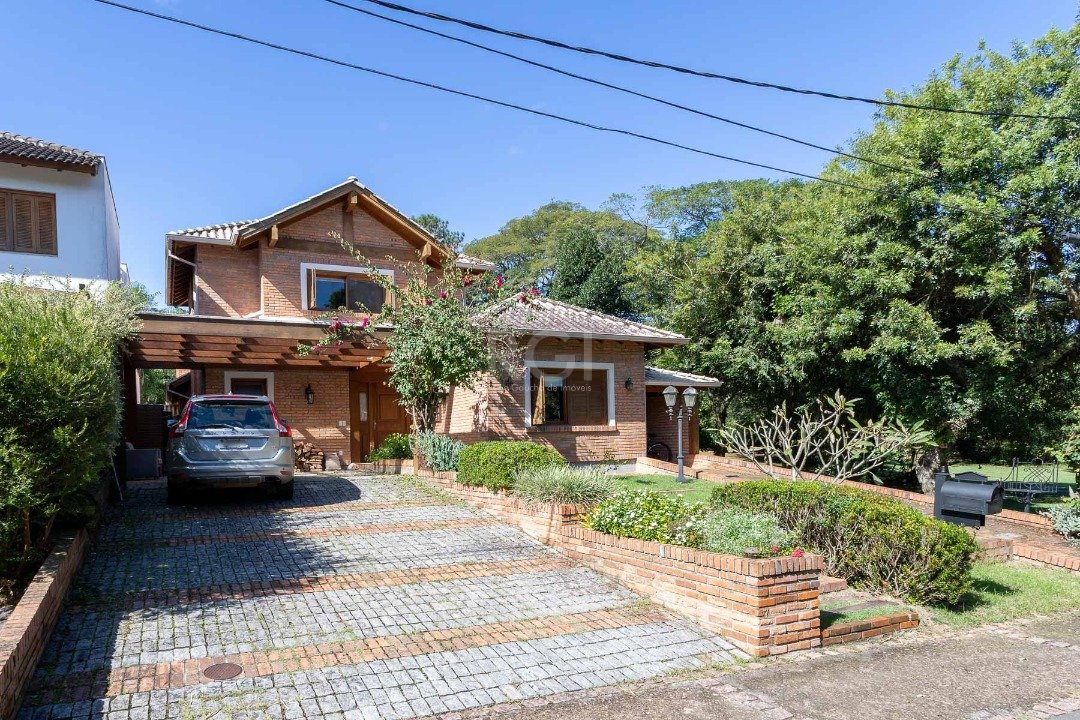 Casas à venda na Avenida Juca Batista em Porto Alegre