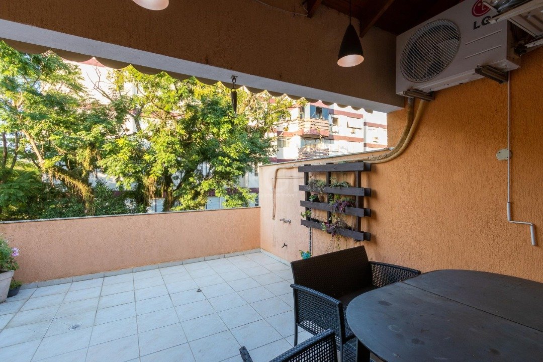 Casa de Condomínio à venda com 3 quartos, 220m² - Foto 47