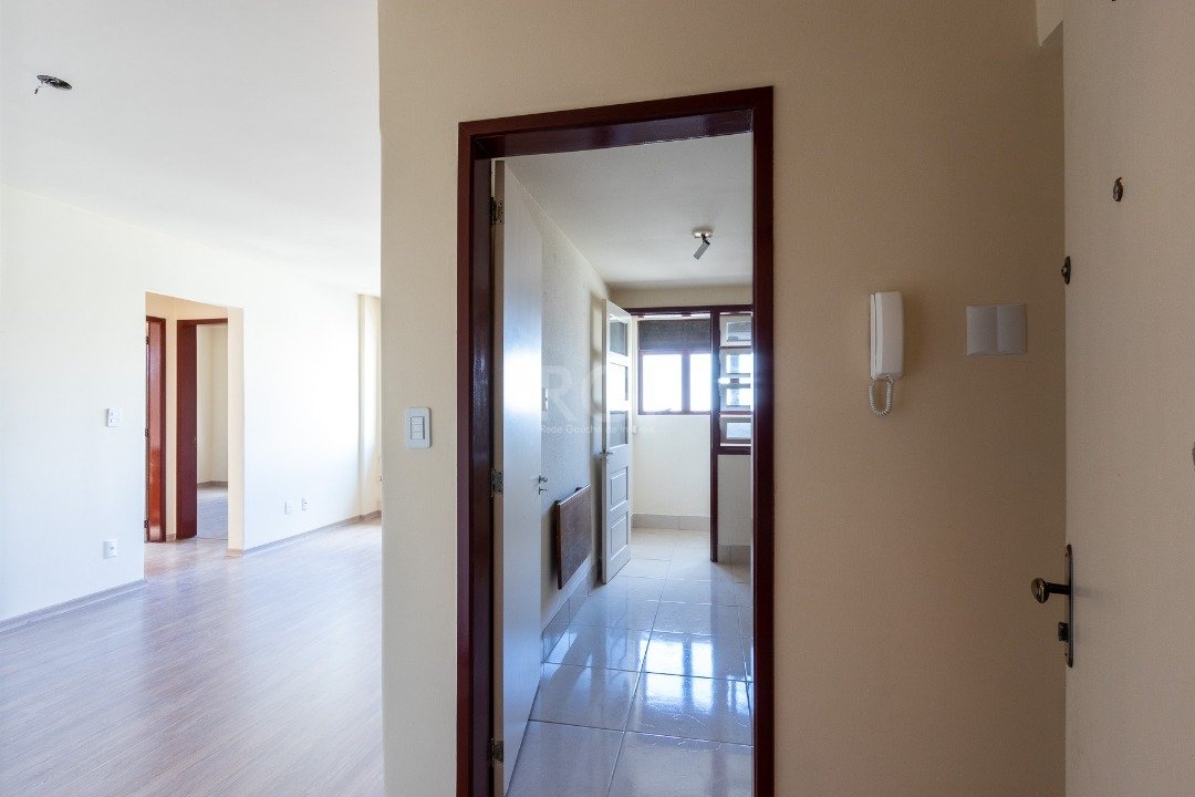 Apartamento para alugar com 2 quartos, 65m² - Foto 7