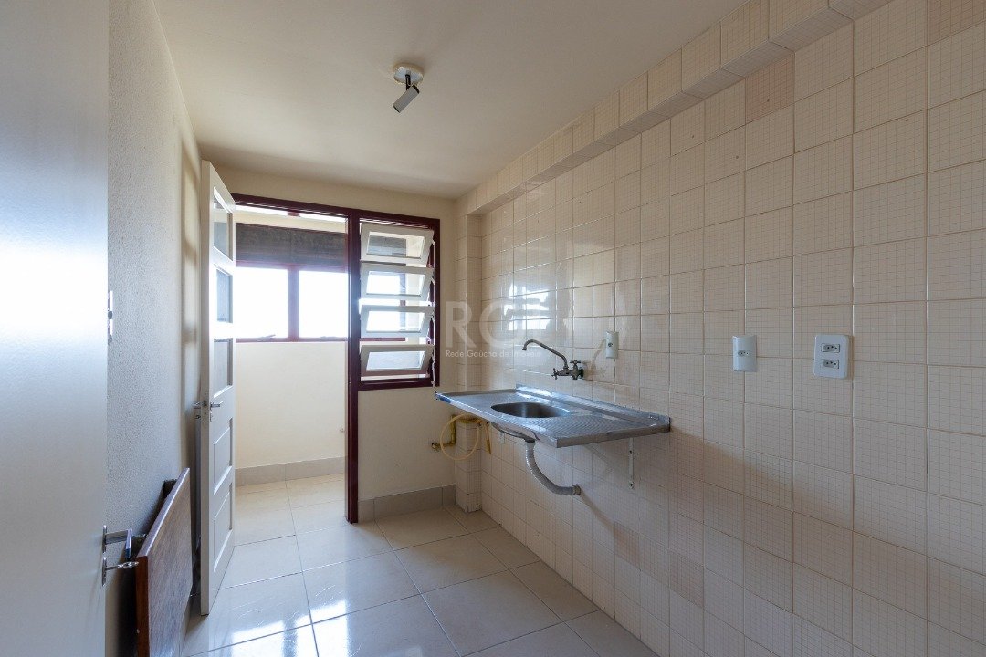 Apartamento para alugar com 2 quartos, 65m² - Foto 9