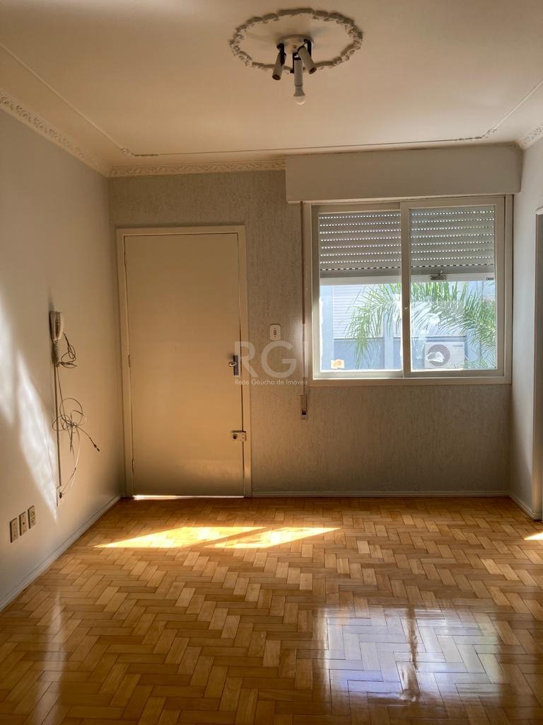 Apartamento à venda com 3 quartos, 76m² - Foto 4