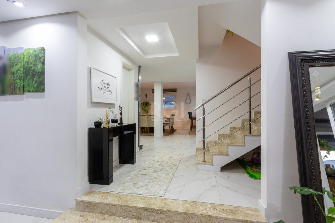 Casa à venda com 4 quartos, 351m² - Foto 11