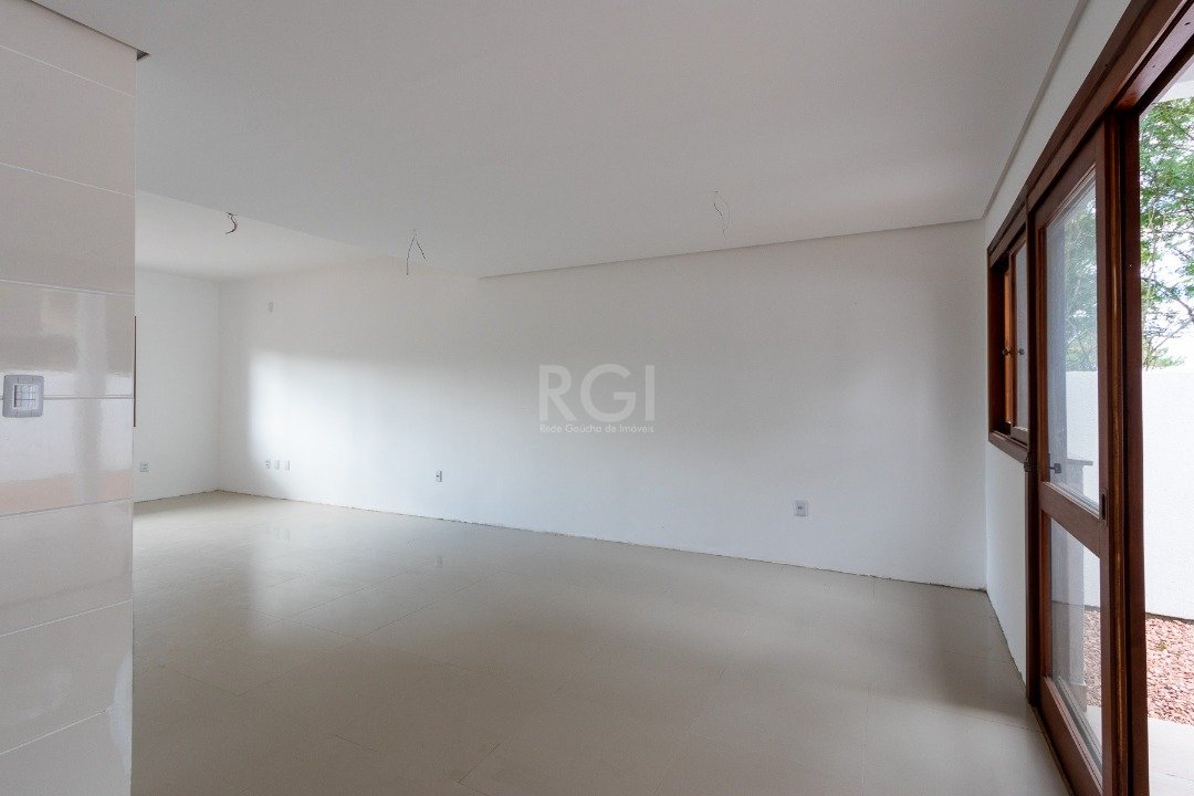 Casa à venda com 2 quartos, 211m² - Foto 11