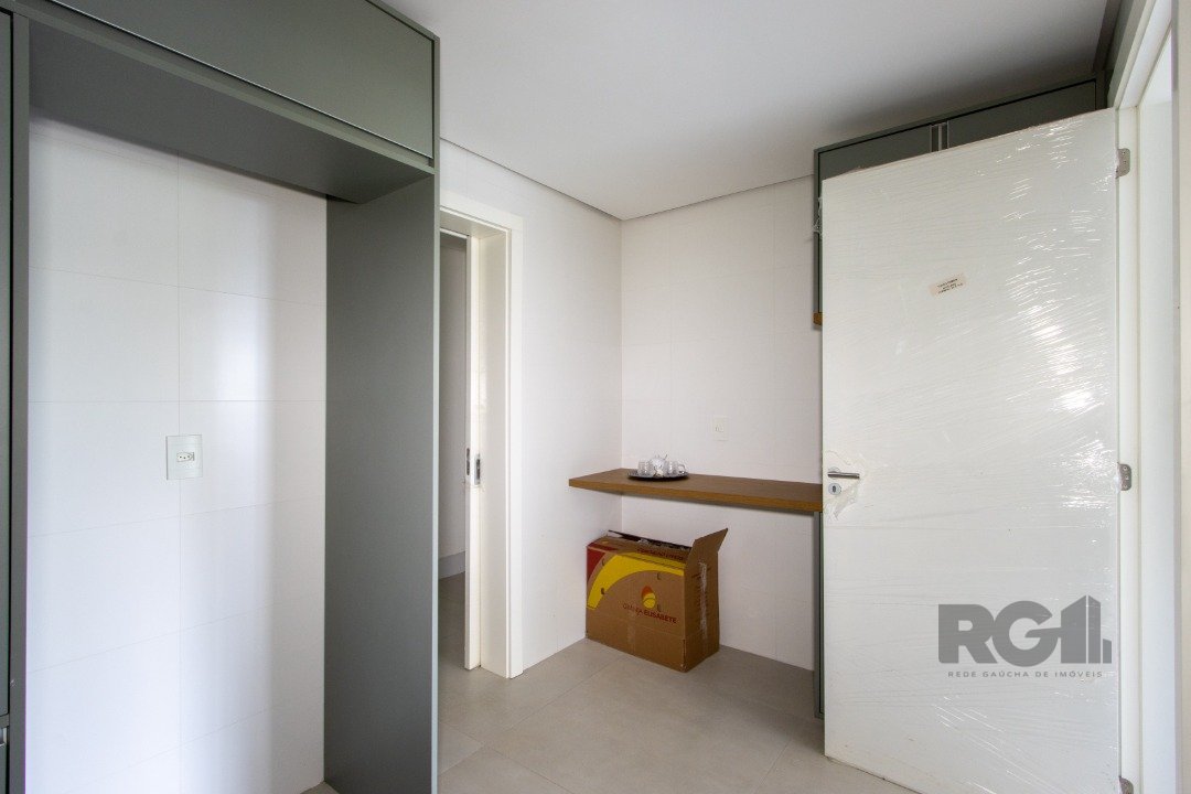 Apartamento para alugar com 3 quartos, 315m² - Foto 14