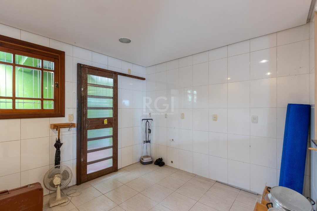 Casa à venda com 3 quartos, 230m² - Foto 10