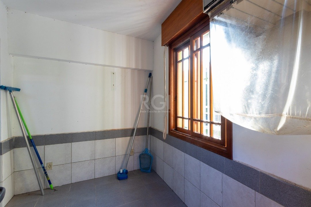 Casa à venda com 3 quartos, 230m² - Foto 29