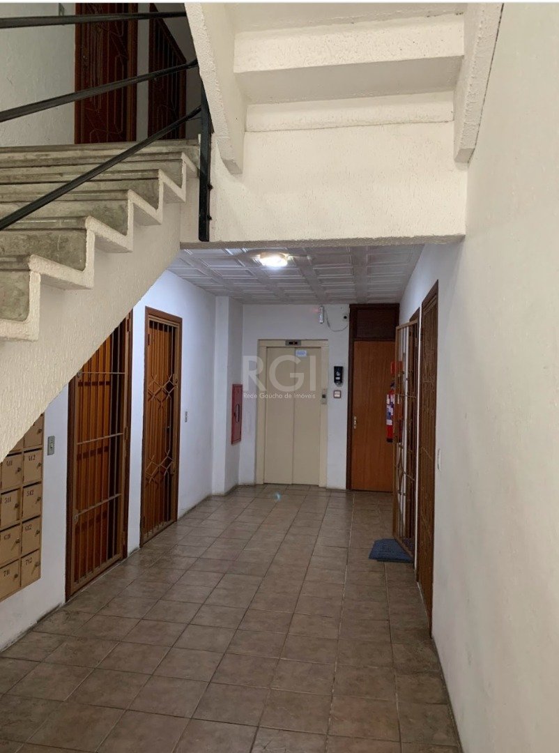 Apartamento à venda com 2 quartos, 63m² - Foto 3