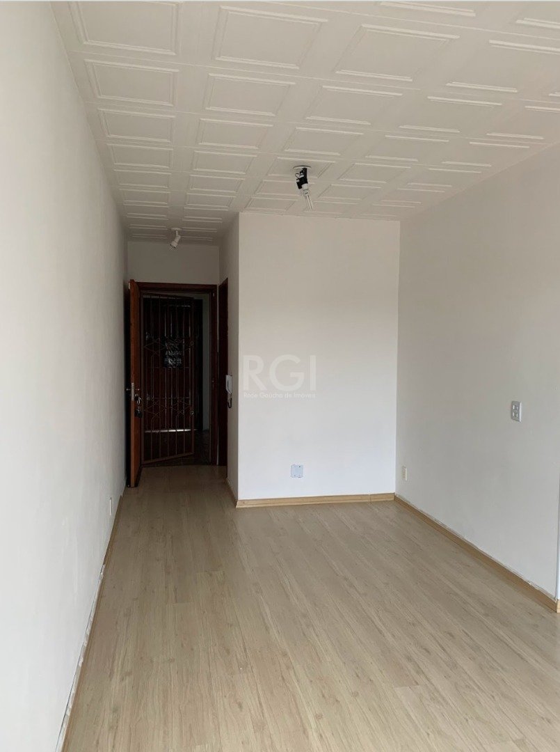 Apartamento à venda com 2 quartos, 63m² - Foto 4