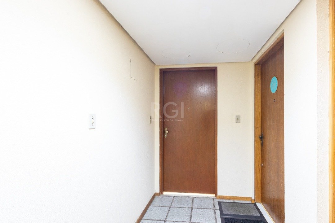 Apartamento à venda com 2 quartos, 70m² - Foto 25