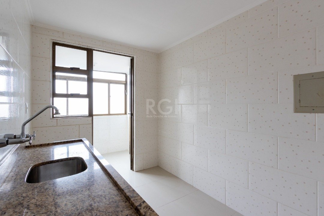 Apartamento à venda com 2 quartos, 70m² - Foto 9